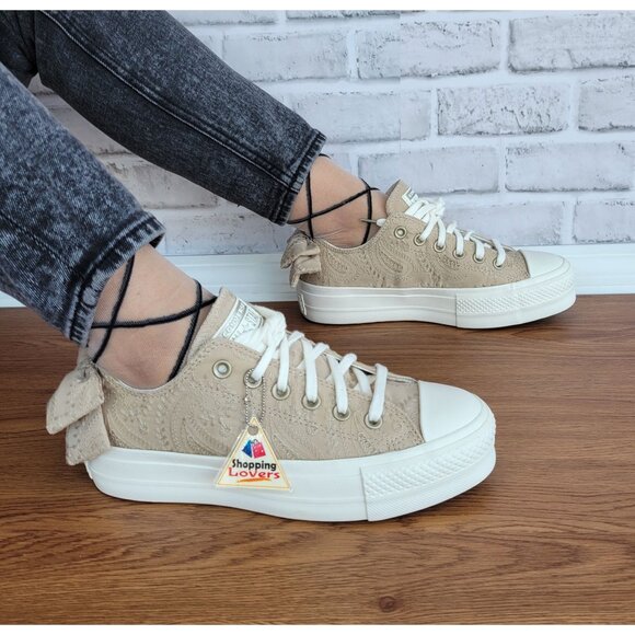 ❤️Converse Chuck Taylor All Star Lift Bow Sz 9.5 Women Shoes Embroidered A10246C - Picture 2 of 16